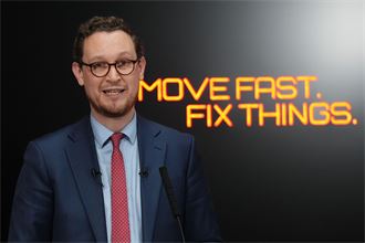 Darren Jones: Ministers and civil servants ‘will own risks together'