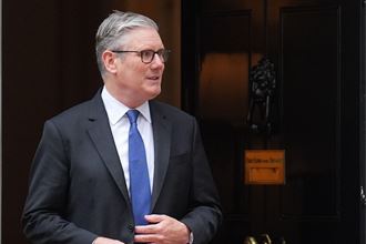 Keir Starmer: Outdated Cabinet Manual to be refreshed