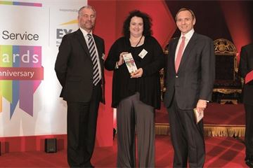 From scattered lawyers to a single group: the creation of the civil service commercial law team