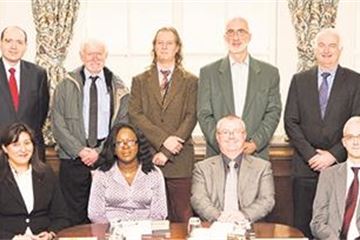 Round table: Attack of the Cybermen