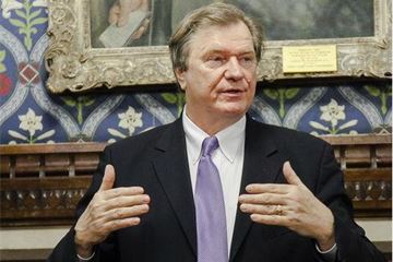 MPs: ‘Extend lobbying bill to cover SCS’