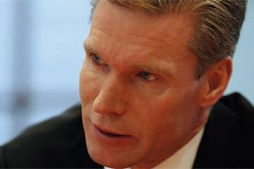 Kelly: Whitehall to sell services