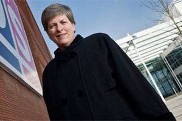 Info trading funds to be paid to release more free data to public