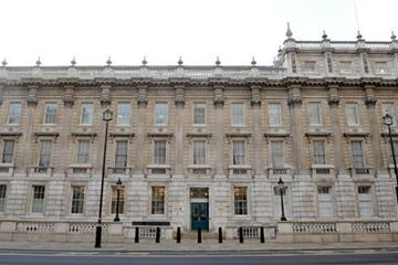 Civil servants eager to adopt flexible working, but warn that management culture and IT are obstacles