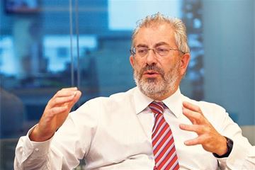 Editorial: A stab in the back with a double-edged sword