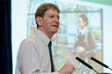 Interview: Robert Devereux