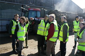 Defra officials sent on farm visits as deregulatory drive promises dramatic cuts in rules and guidance