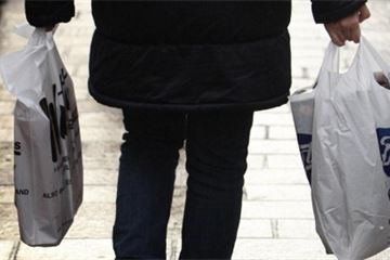 Plastic bag charge starts in Scotland