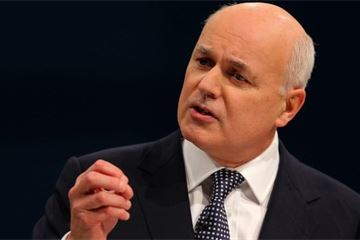 Reshuffle: Iain Duncan Smith reappointed as work and pensions secretary