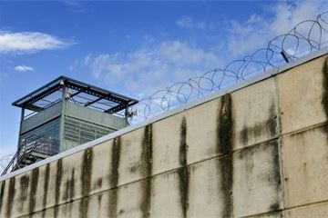 Prisons inspector sounds the alarm on state of Britain's jails