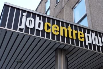 Spending watchdog qualifies DWP accounts over 'unacceptable' benefit fraud and error levels