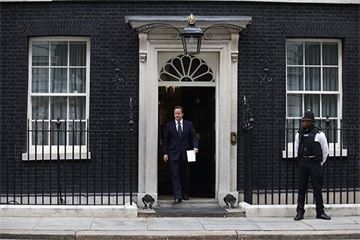 'The Number 10 wonk can stop costly nonsense before it happens': Former Downing Street staffers share their stories