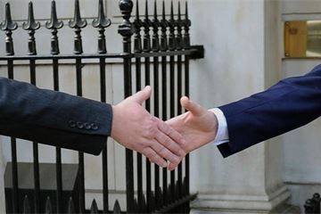 Civil service gifts and hospitality: Cabinet Office urged to sharpen oversight