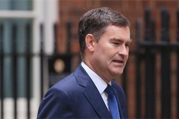 Union: minority government ‘has no mandate’ to hike pension age