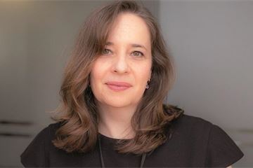 Driver and Vehicle Licensing Agency chief executive Julie Lennard reaching a one billion transactions milestone in 2018