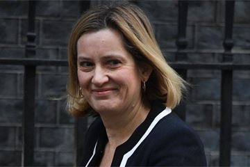 DWP delays Universal Credit rollout as concerns pile up