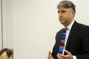 ‘If government wants to save money on redundancies it should stop making people redundant’ – unions slam payoff cap plan