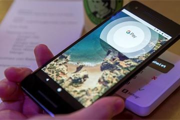 GOV.UK starts accepting Apple and Google Pay