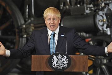 Johnson pledges fast-track visas for 'brightest and best' amid top scientists' no-deal warnings