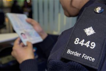 Border Force drafts in agency staff for first time as no-deal Brexit looms