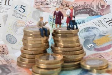 Ending pension tax trap for top civil servants ‘must be priority for next chancellor’