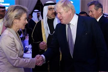 Boris Johnson to tell new EU Commission chief that trade deal must be struck by end of 2020