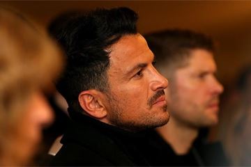 ‘You’re doing an awesome job’: Peter Andre sings civil servants' praises