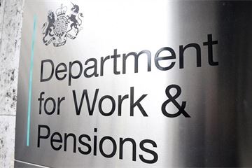 Coronavirus: DWP ‘must not ignore’ people claiming legacy benefits after Universal Credit boost