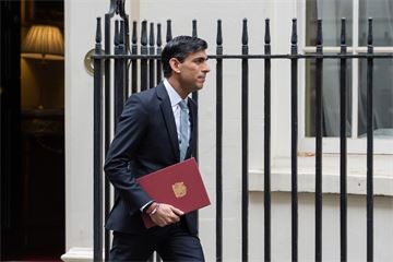 Don't expect big pay rises, Sunak warns civil servants as he kicks off Spending Review