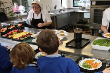 Boost free school meals to avert ‘slow-motion disaster’ of hunger and malnutrition, ministers urged