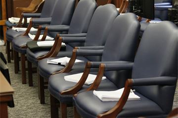 Department denies chair shortage is hampering return-to-work drive