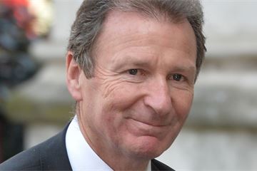 Gus O’Donnell blasts ministers for ‘weak strategy and leadership’ in Covid-19 response