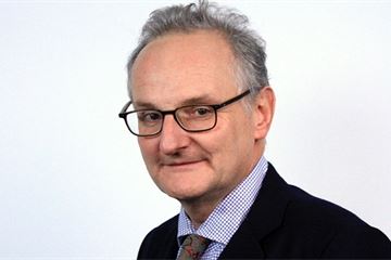 Civil service “infantilised” by use of consultants, Cabinet Office minister says