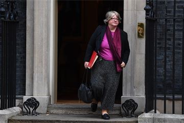 DWP staffing up to prepare for possible four million unemployed, says Coffey