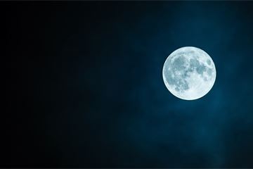 UK backs mission to land first woman on the moon