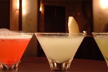 ‘Garnish with (wasted) thyme’: Sir Jonathan Jones’s No.10 cocktail recipe