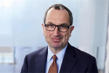 Treasury drafts in former British Land chief to set up infrastructure bank