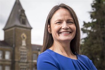 Nurse and NHS chief to lead DHSC’s multibillion-pound hospital programme