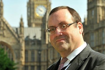 Former business minister reprimanded by appointments watchdog