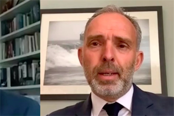 Ministers need new rules for the WhatsApp age, ex-cab secs say