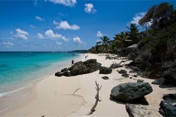 PM faces sleaze watchdog probe over Caribbean holiday