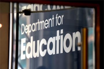 A quarter of DfE officials return to office as Sunak urges young people to ditch home working