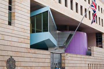 UK embassy employee arrested over Russian spying accusations