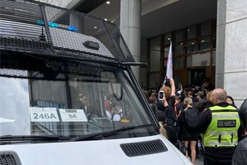 Police thwart anti-vax protesters’ bid to storm MHRA headquarters