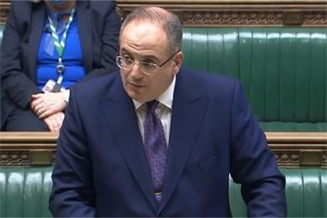 Minister ‘needs to correct parliamentary record’ over cab sec’s party probe