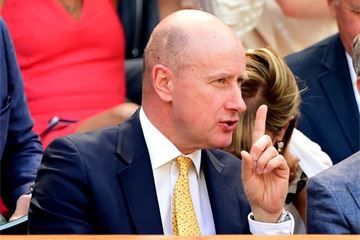 PM’s standards adviser pushes for ‘considerably greater authority’ after flat refurb row