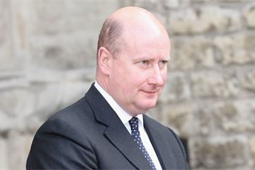 PM's standards adviser to get bigger team after flat refurb row