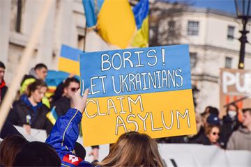 Boris Johnson promises to make it easier for Ukrainians with relatives in the UK to get visas