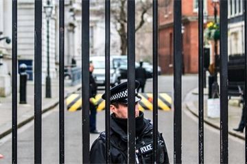 Met Police issues first 20 Partygate fines