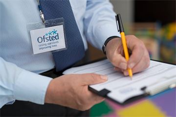 Ofsted avoids strike after ballot falls one vote short
